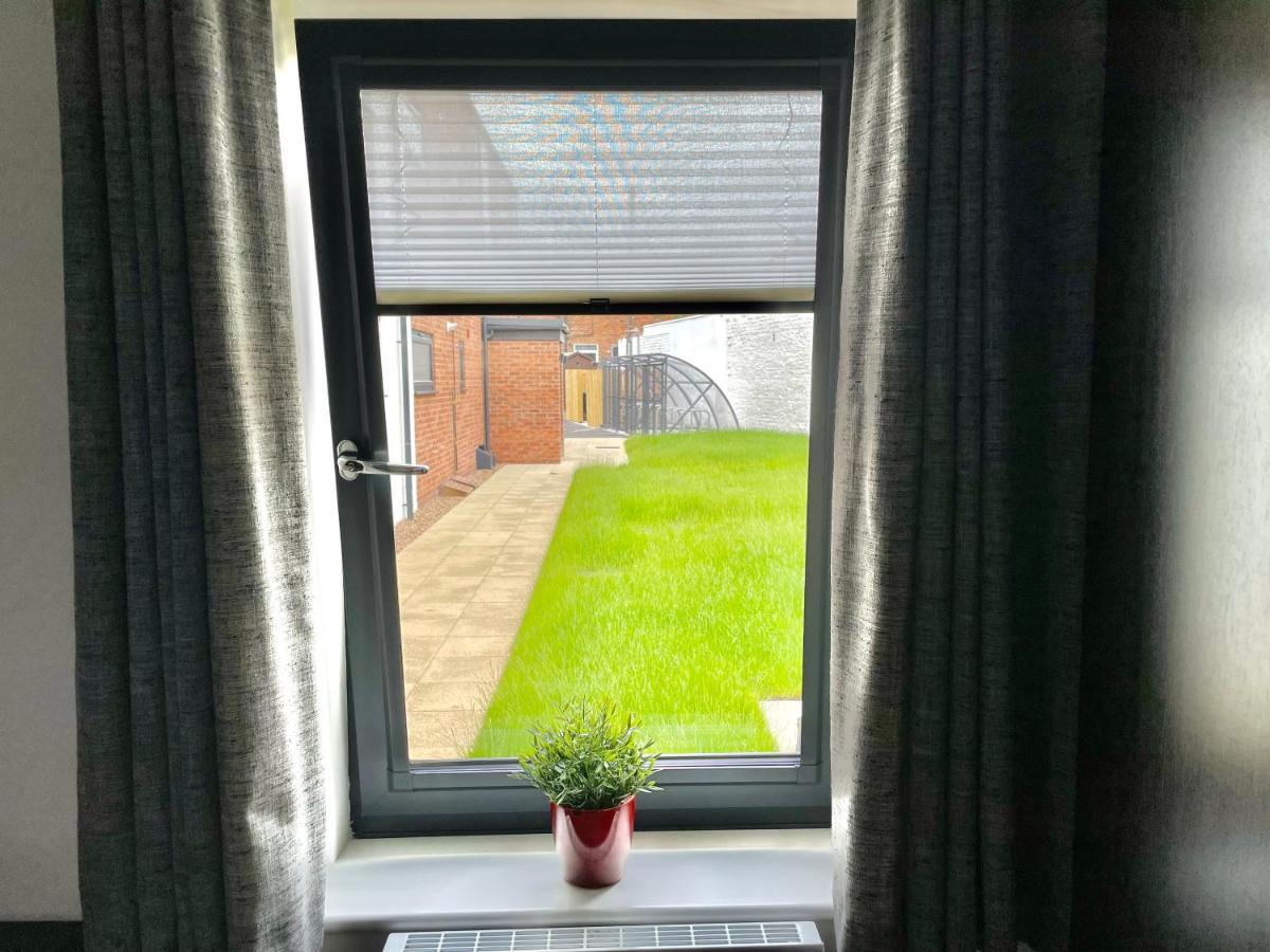 Garden View - 2 Bedroom Bungalow Γιορκ Εξωτερικό φωτογραφία
